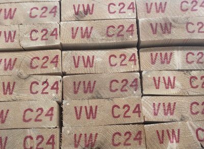 Vuren 4 ZIJDEN GESCHAAFD ronde hoeken 70 X 220 MM op 7m20 C24 FSC®