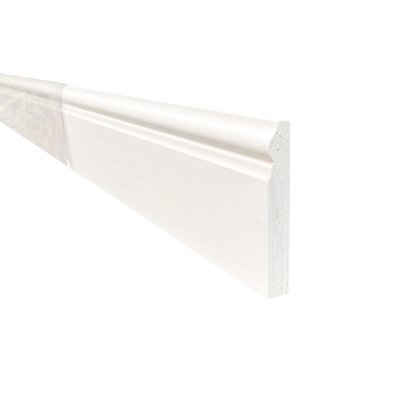 PLINT MASSIEF VERLIJMD LUXE 18x120 MM VOORGEVERFD - 2.60M - Per 5 stuks