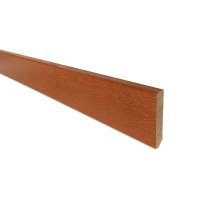 Plint NR 1 Meranti 12 x 68 x 4800 mm gevernist - PER STUK Plint NR 1 Meranti 12 x 68 x 4800 mm gevernist - PER STUK