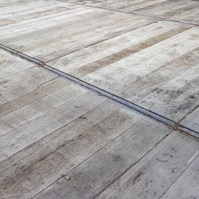 STEENSCHOT NAALDHOUT 1300x640x45mm