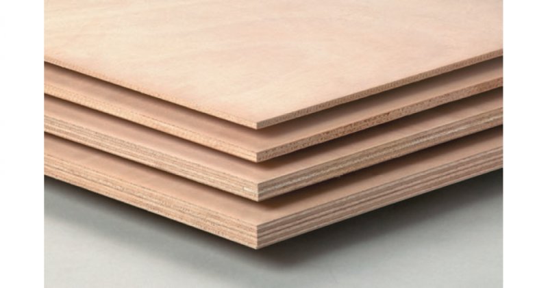MULTIPLEX 10J. OKOUME B/BB 3100*1530*4 SCHILDERKW.