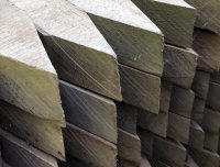 AZOBE  50x50x2500 gepunt